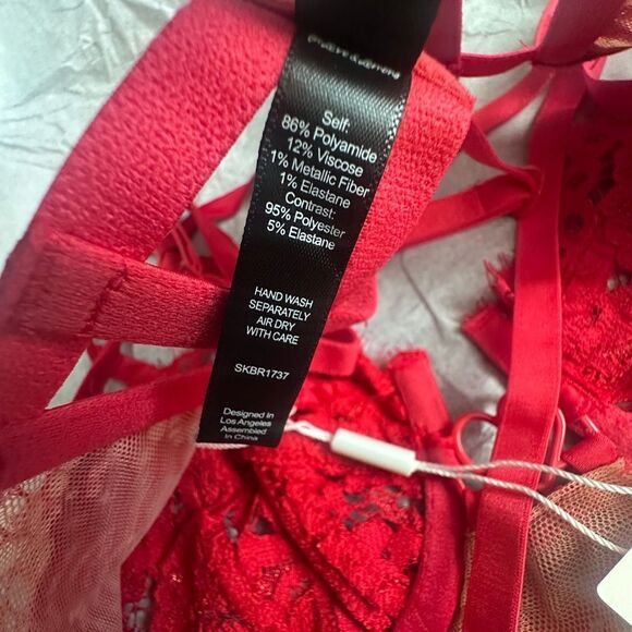 NWT For Love & Lemons Valentines Day Rosa Lace Red Heart Bra Size Small - Picture 7 of 10